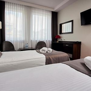Zimmer mit zwei Einzelbetten
